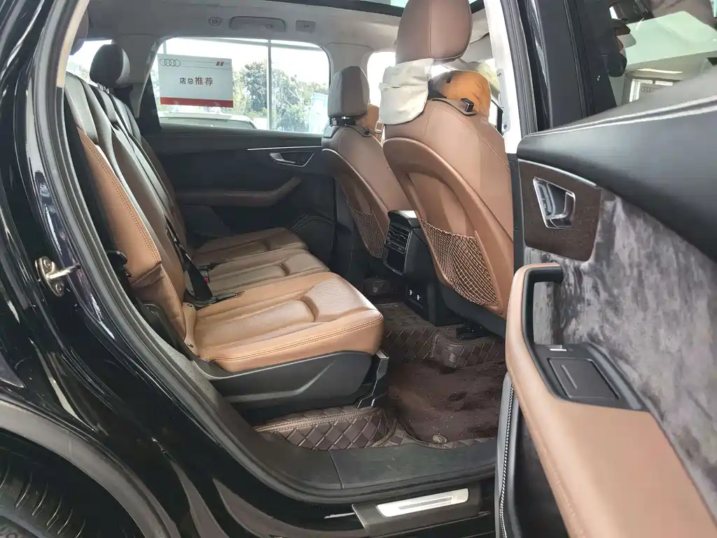Audi Q7 — миниатюра 23