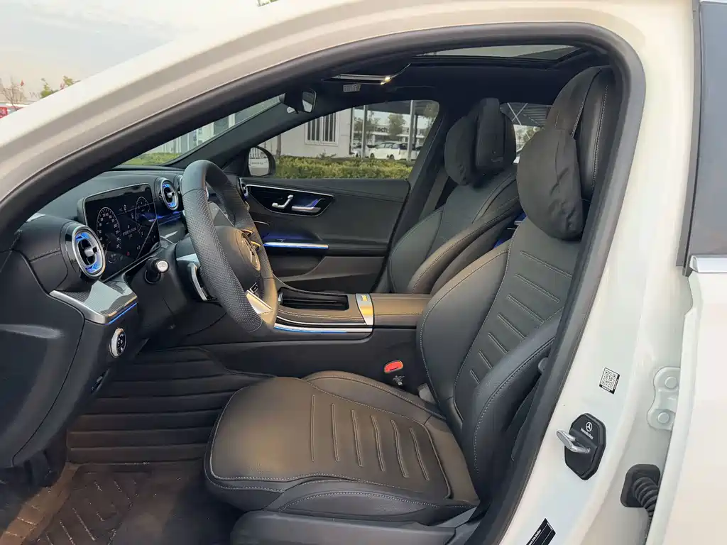 Mercedes-Benz C-Class — миниатюра 5