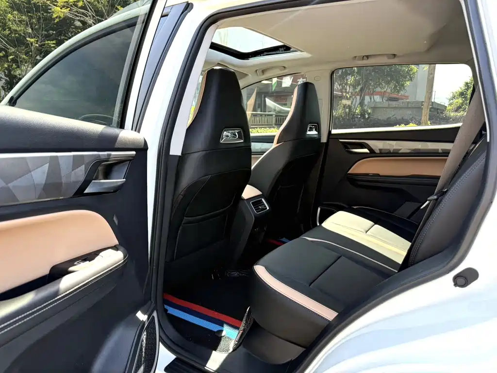 Geely Haoyue PRO — миниатюра 6