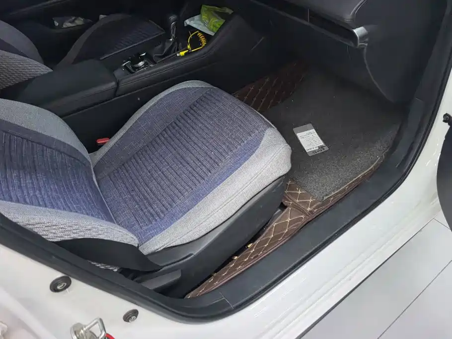 Mazda 3 Axela — миниатюра 8