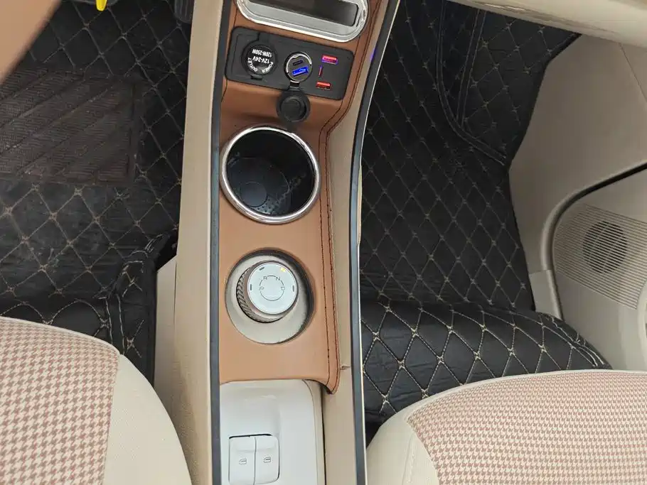 Wuling MINIEV — миниатюра 16