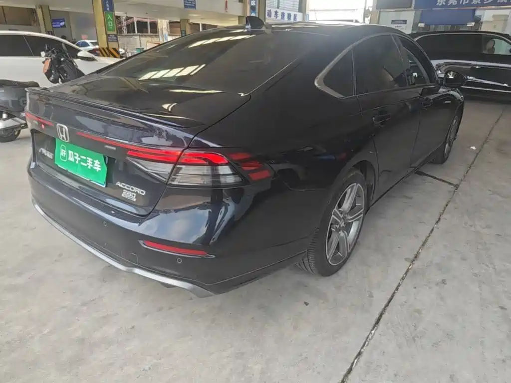 Honda Accord — миниатюра 7