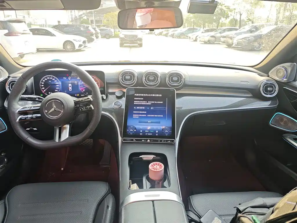 Mercedes-Benz C-Class — миниатюра 2