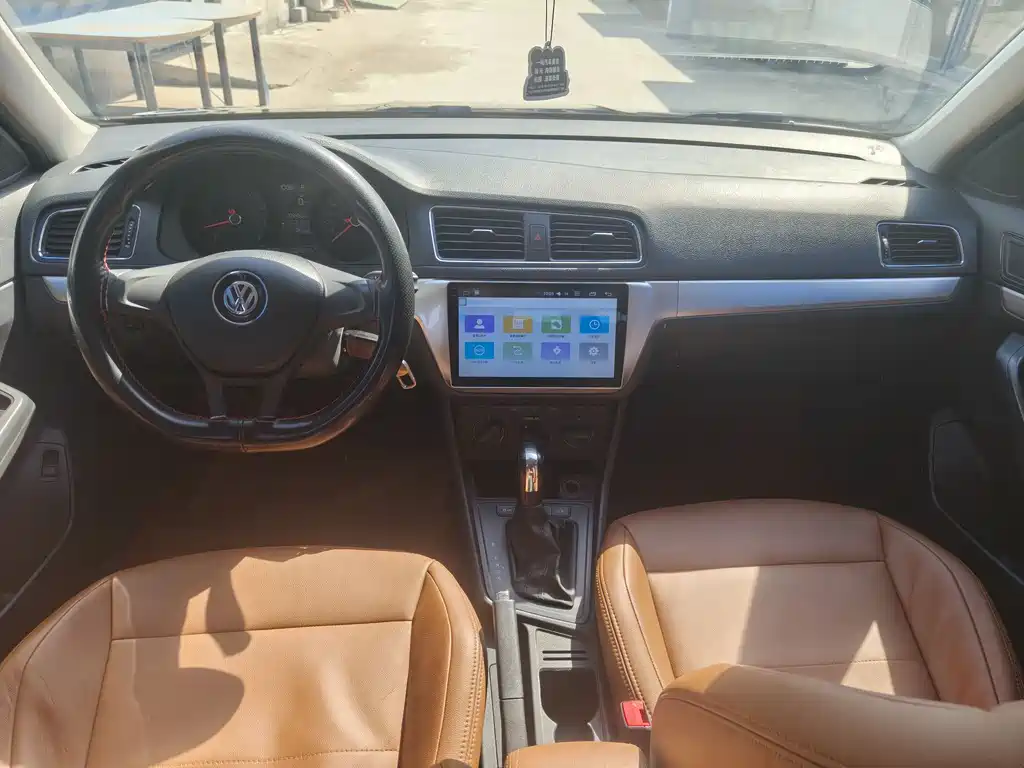 Volkswagen Lavida 2017 1.6L AT