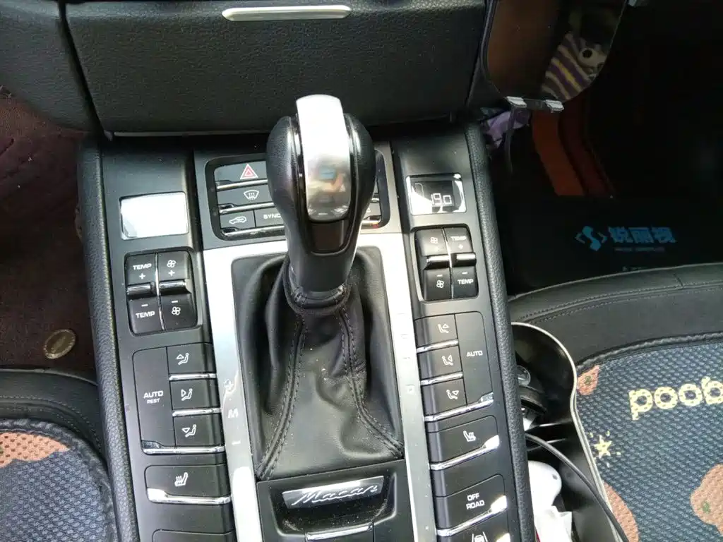 Porsche Macan — миниатюра 10