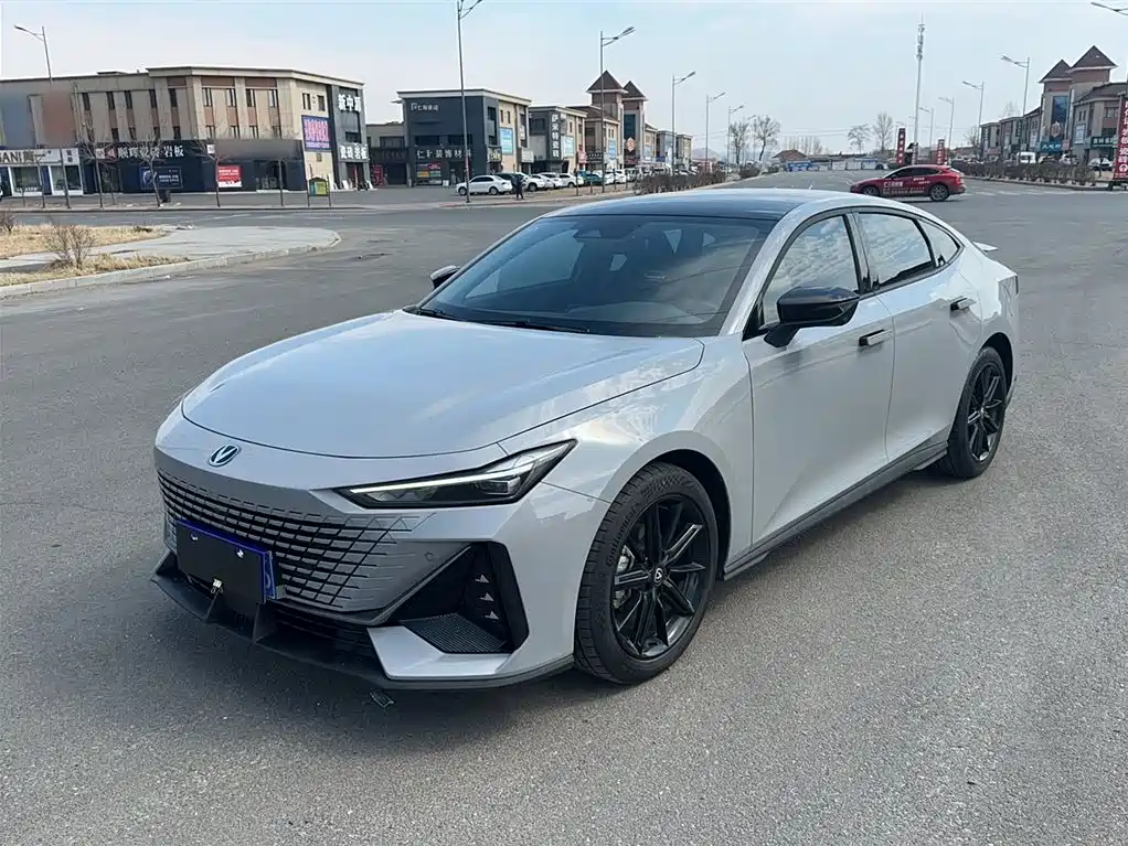 Changan UNI-V 2023