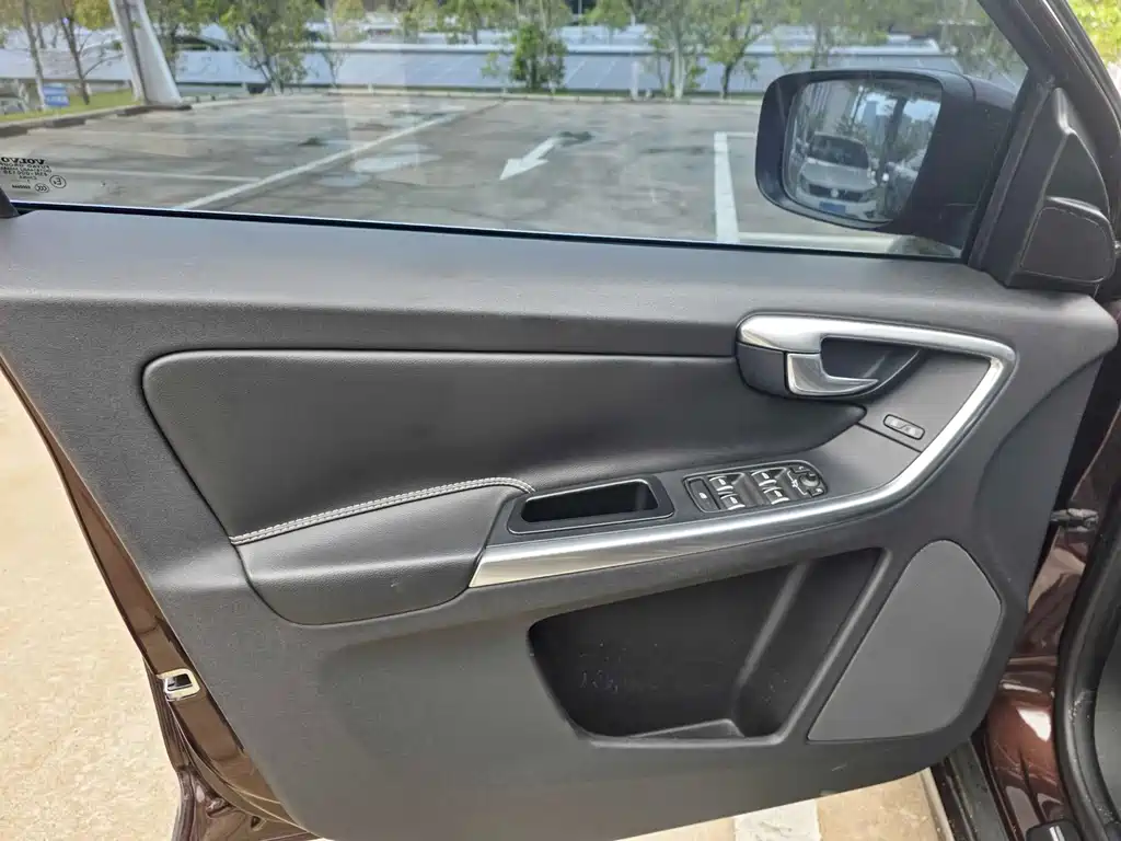 Volvo XC60 2017 T5 AWD