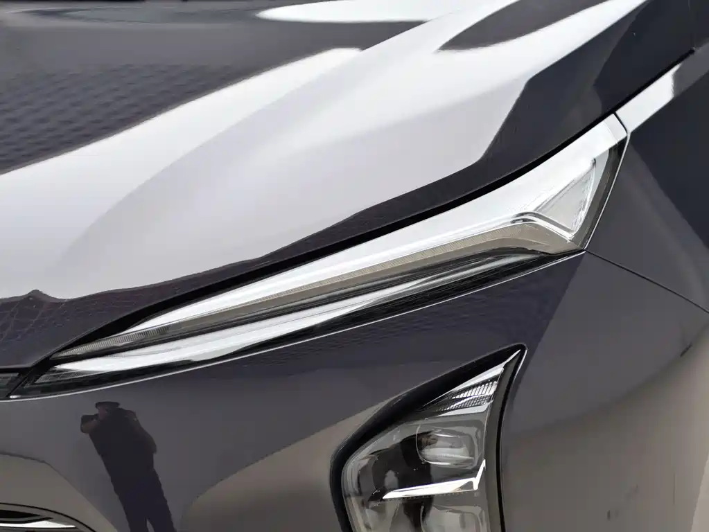 Buick GL8 Hybrid — миниатюра 20