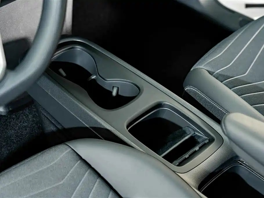 Volkswagen ID.3 — миниатюра 11