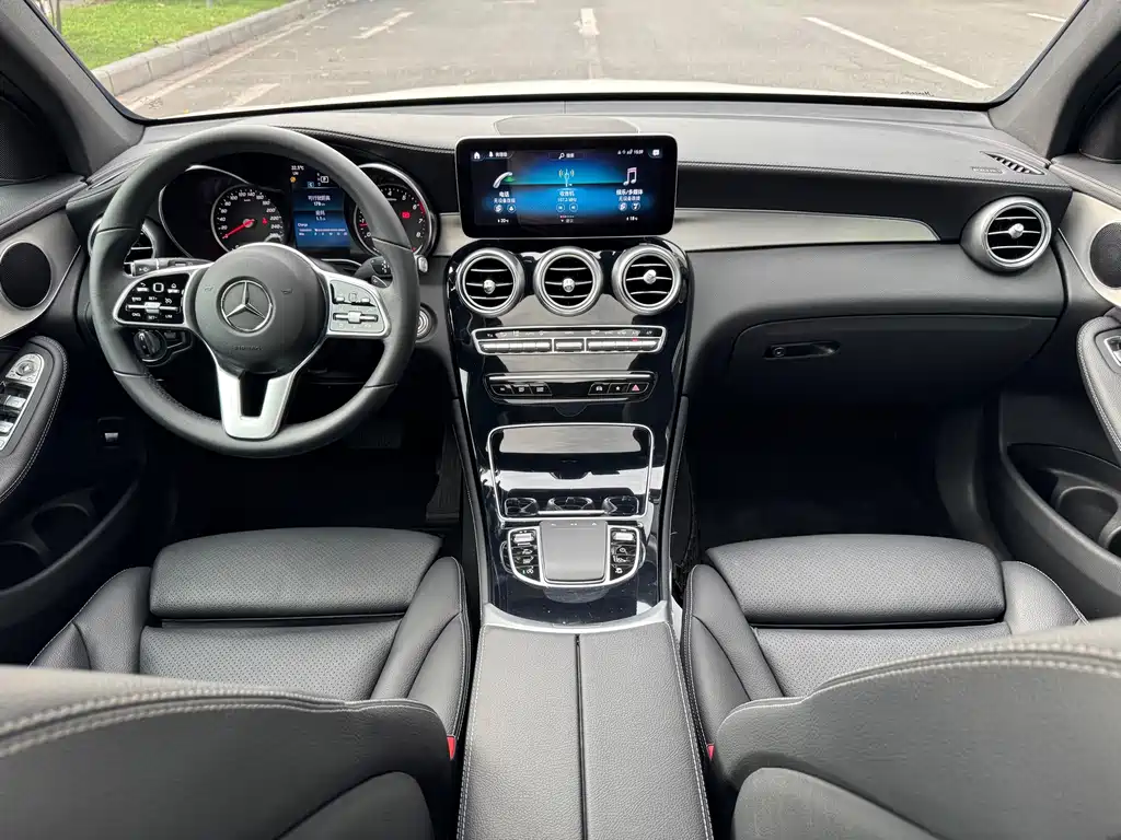Mercedes-Benz GLC — миниатюра 8