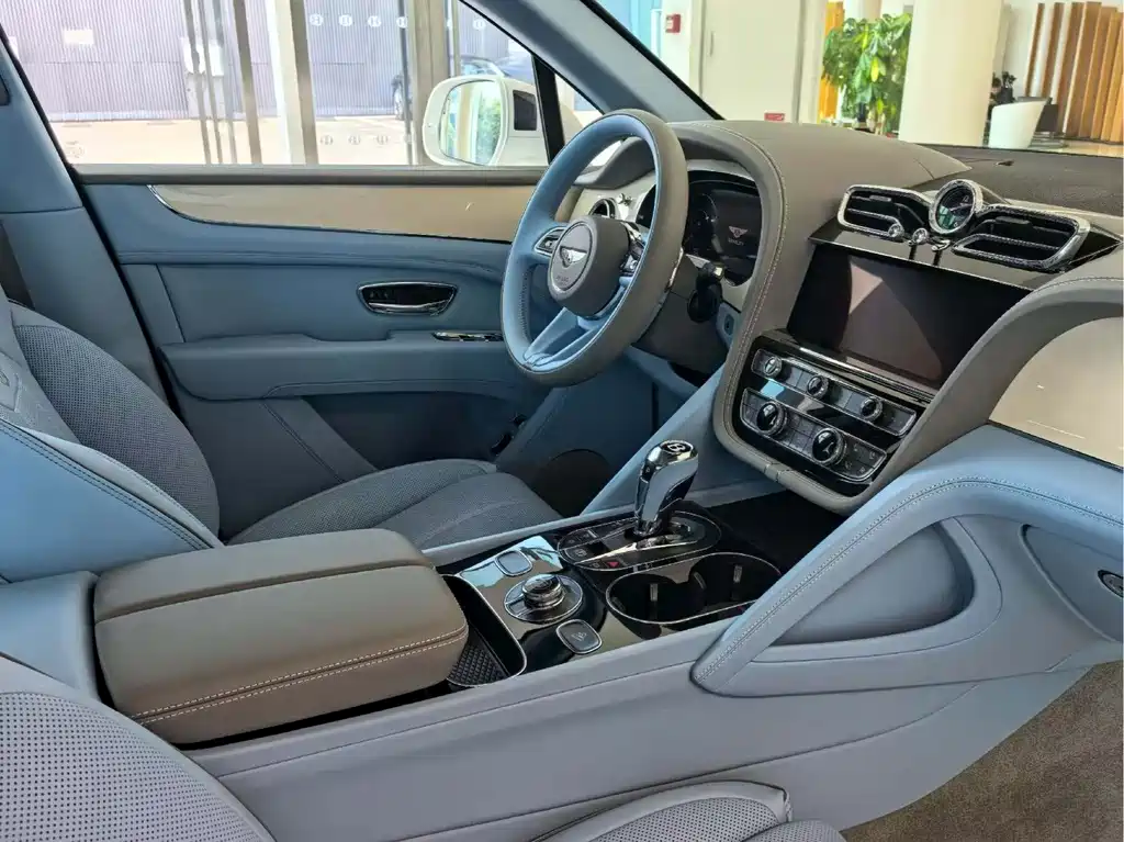 Bentley Bentayga 2026 4.0T V8