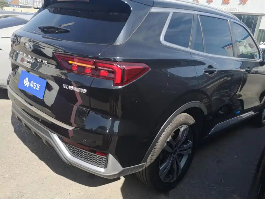 Ford Equator Sport — миниатюра 3