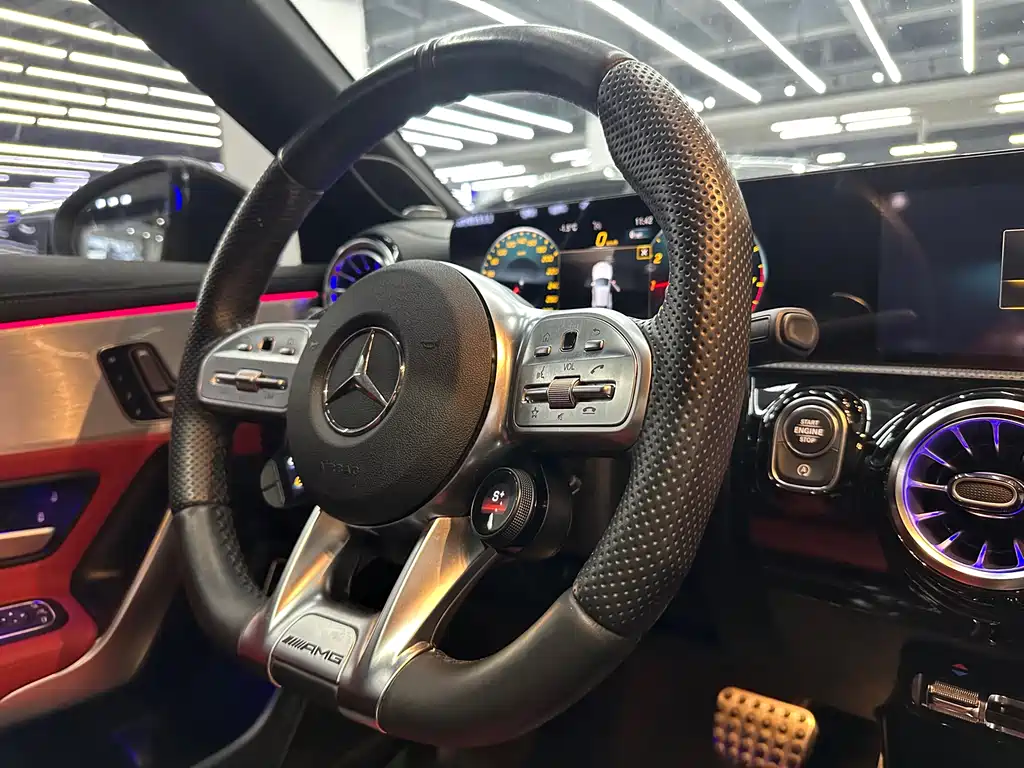 MERCEDES-BENZ CLA AMG