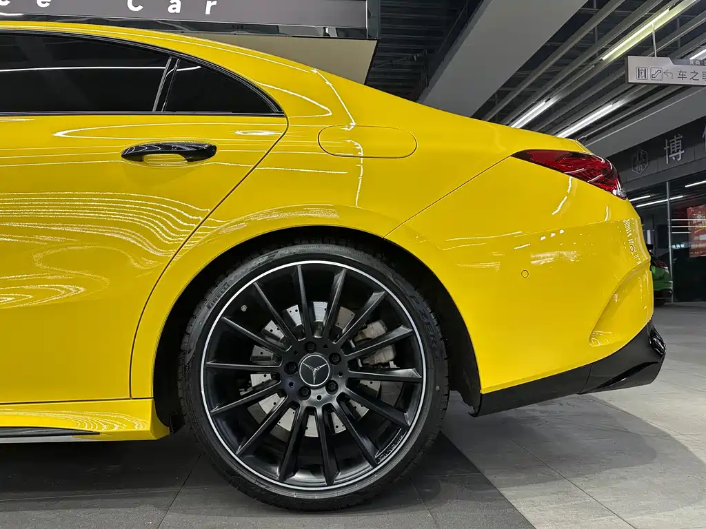 MERCEDES-BENZ CLA AMG