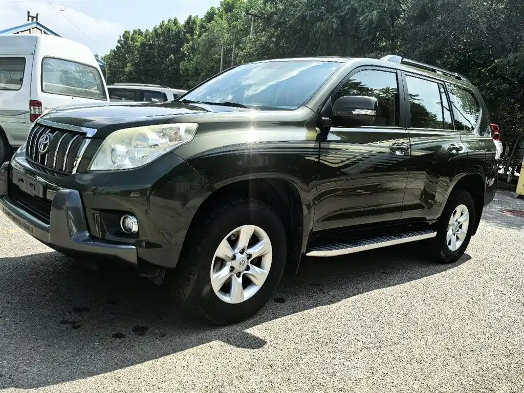 Toyota Land Cruiser Prado 2010 4.0L AT TX-L