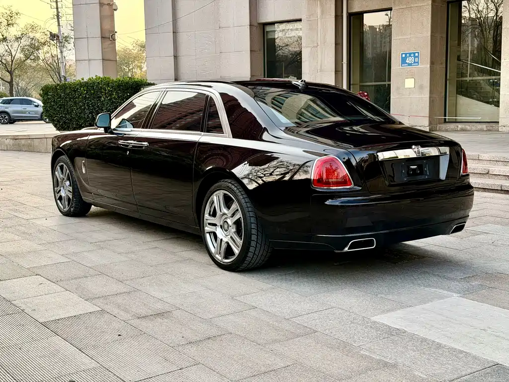 Rolls-Royce Ghost 2015 Series II Long Wheelbase