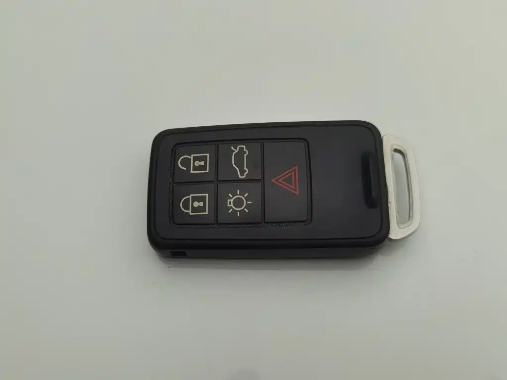 Volvo V40 — миниатюра 19
