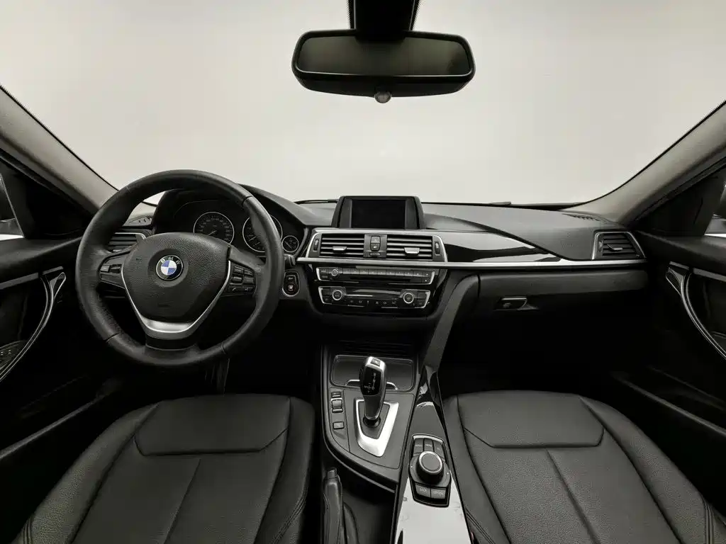BMW 3 Series — миниатюра 5