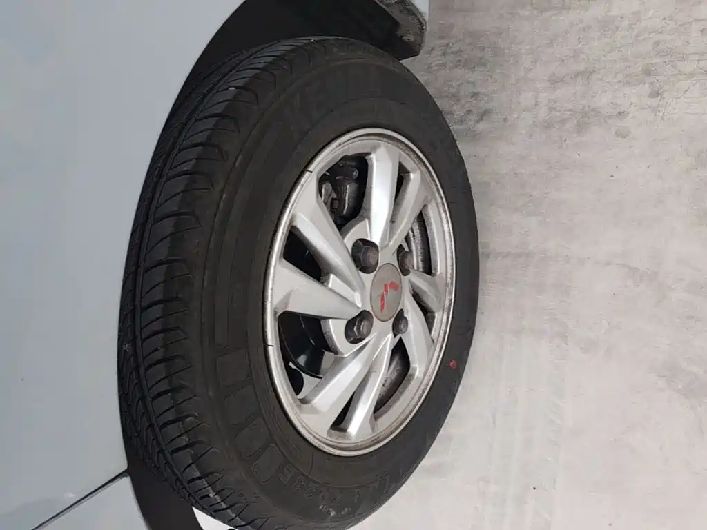 Заказать Wuling MINIEV 2020 года за 660 888 ₽  из Китая