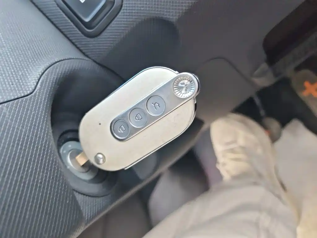 Wuling MINIEV — миниатюра 9