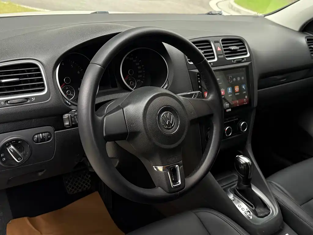 Volkswagen Golf — миниатюра 5