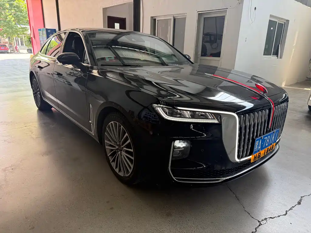 Hongqi H9 2023 2.0T