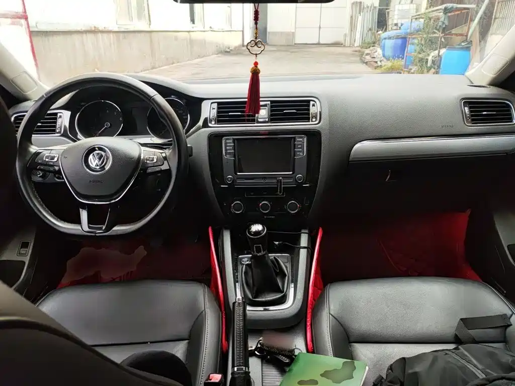 Volkswagen Sagitar — миниатюра 10