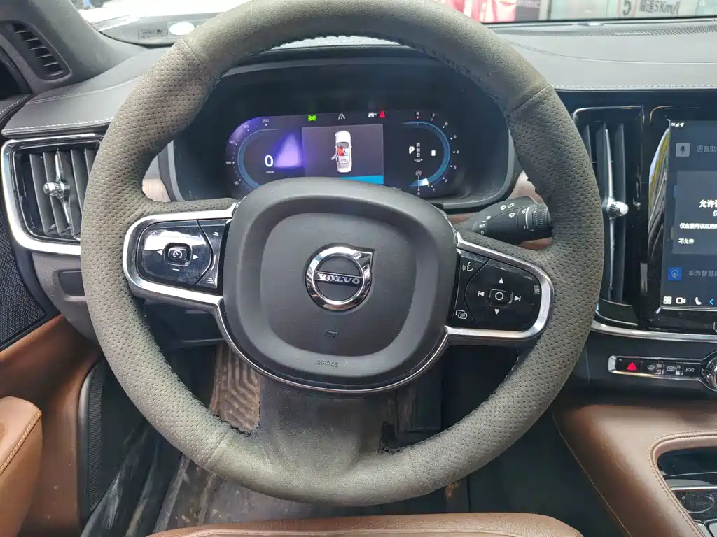 Volvo S90 — миниатюра 19
