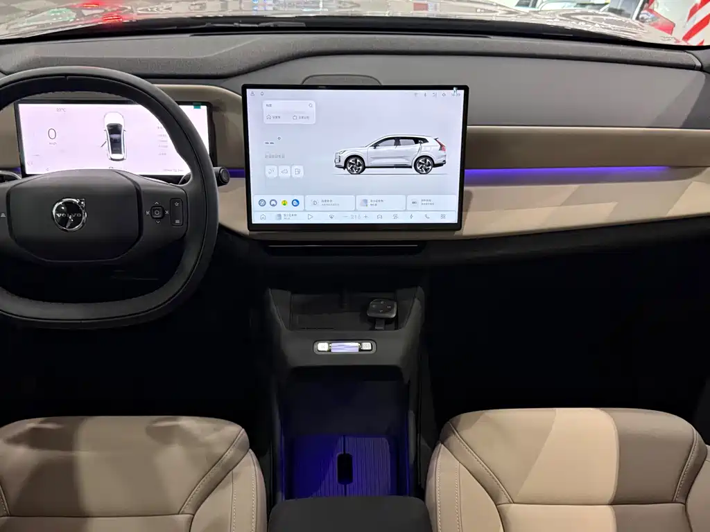 Volvo XC70 PHEV — миниатюра 12