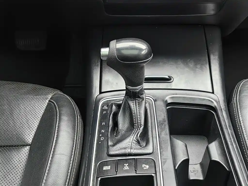 Kia Sorento — миниатюра 13