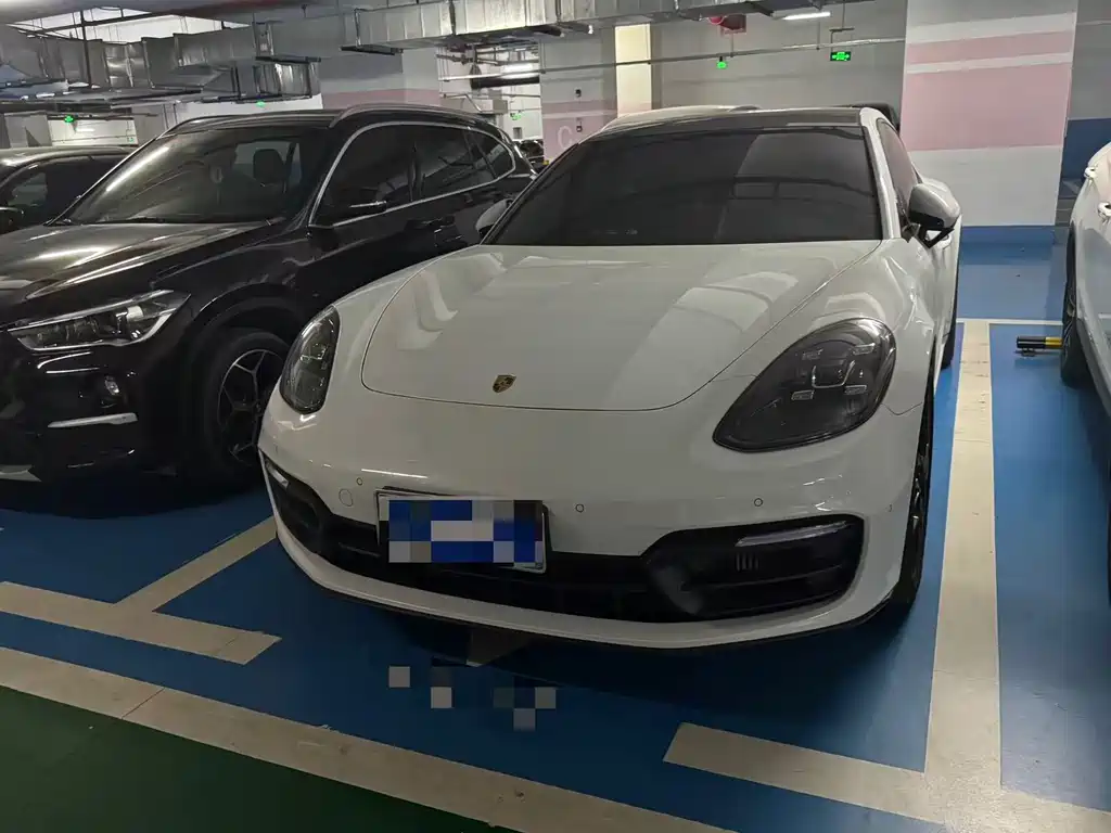 Купить Porsche Panamera