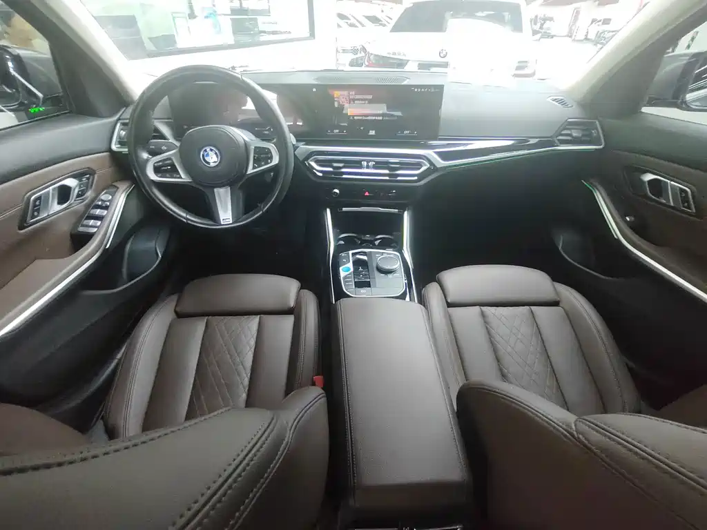 BMW i3 — миниатюра 13