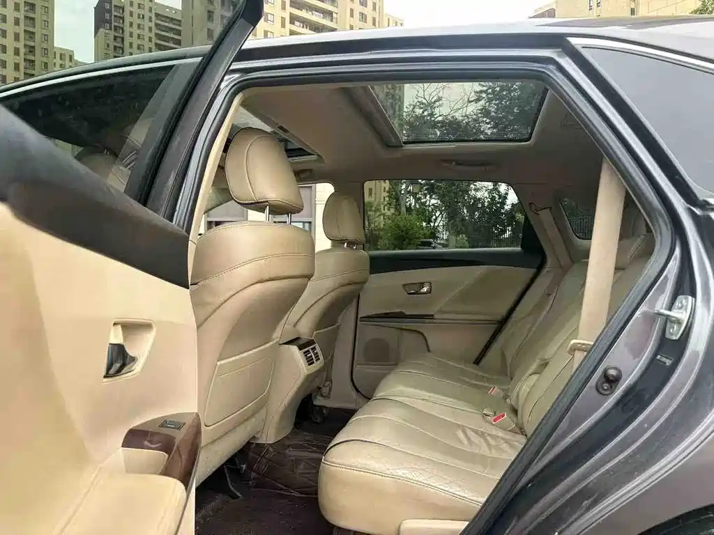 Toyota Venza (Import) — миниатюра 5