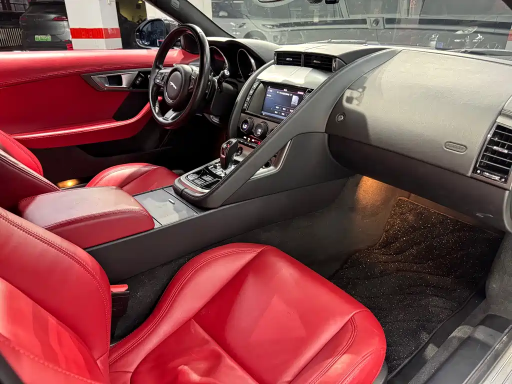 Jaguar F-TYPE — миниатюра 15