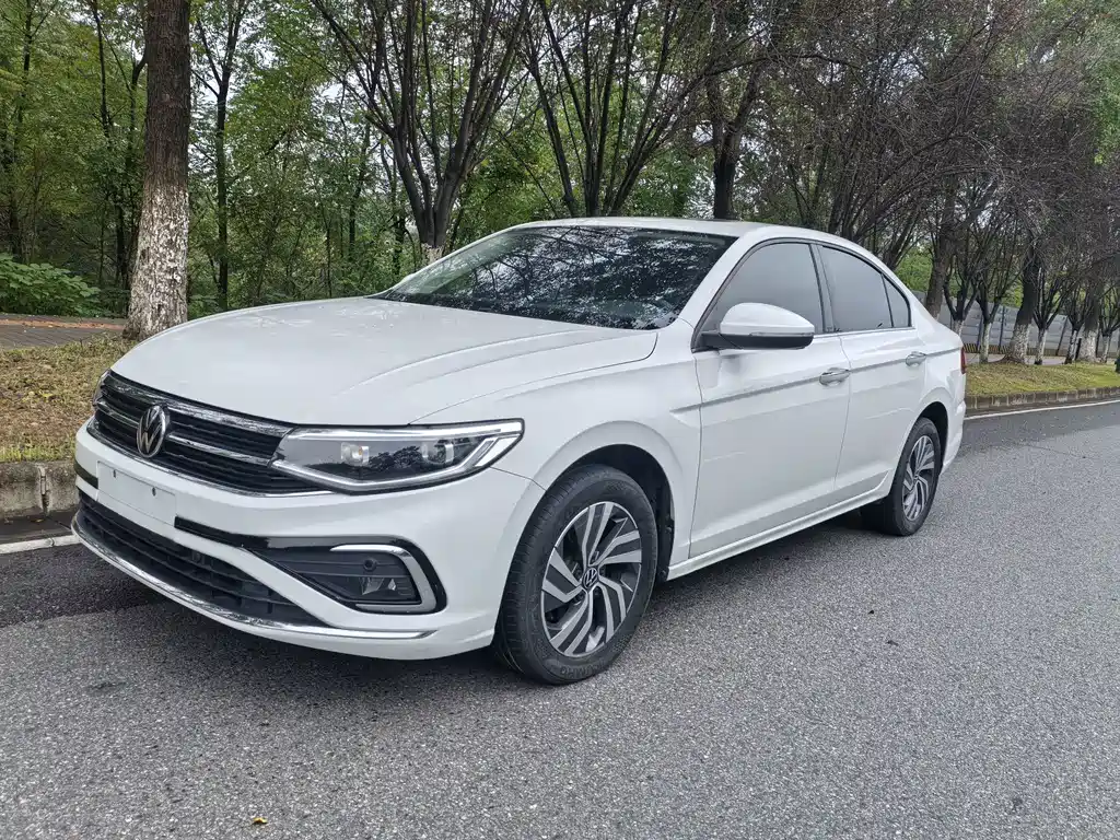 Volkswagen Bora 2023 200TSI DSG