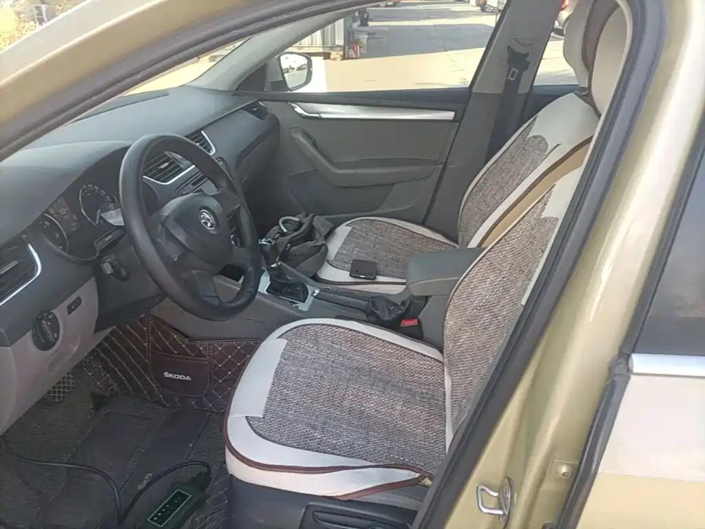 Skoda Octavia — миниатюра 15