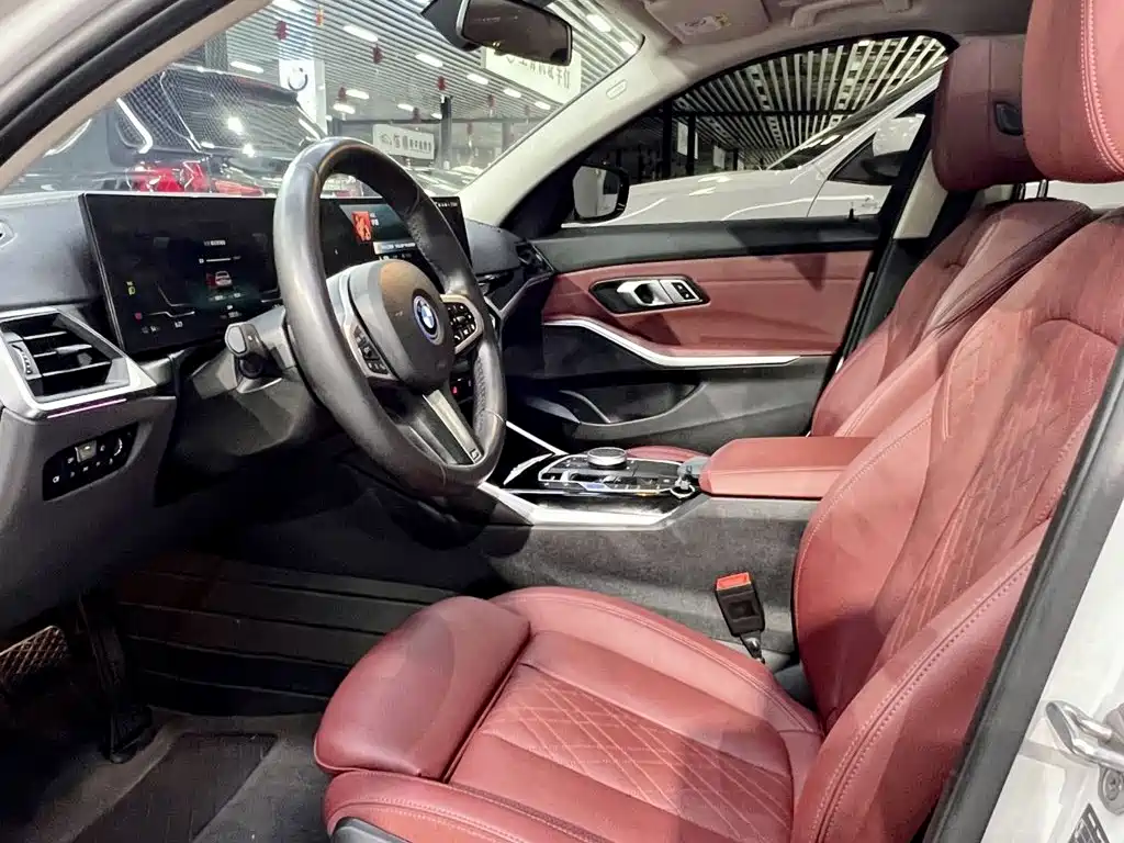 BMW i3 2024 eDrive 35 L