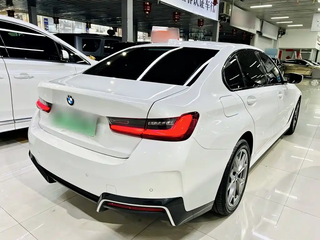 BMW i3 2024 eDrive 35 L