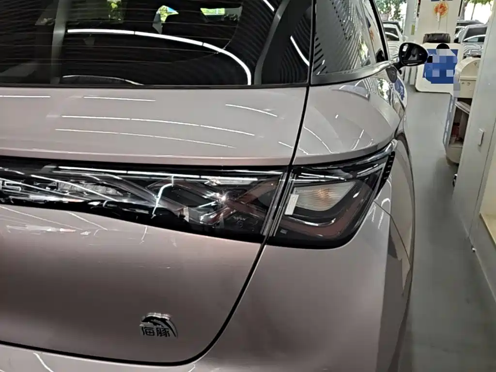 BYD Dolphin — миниатюра 8