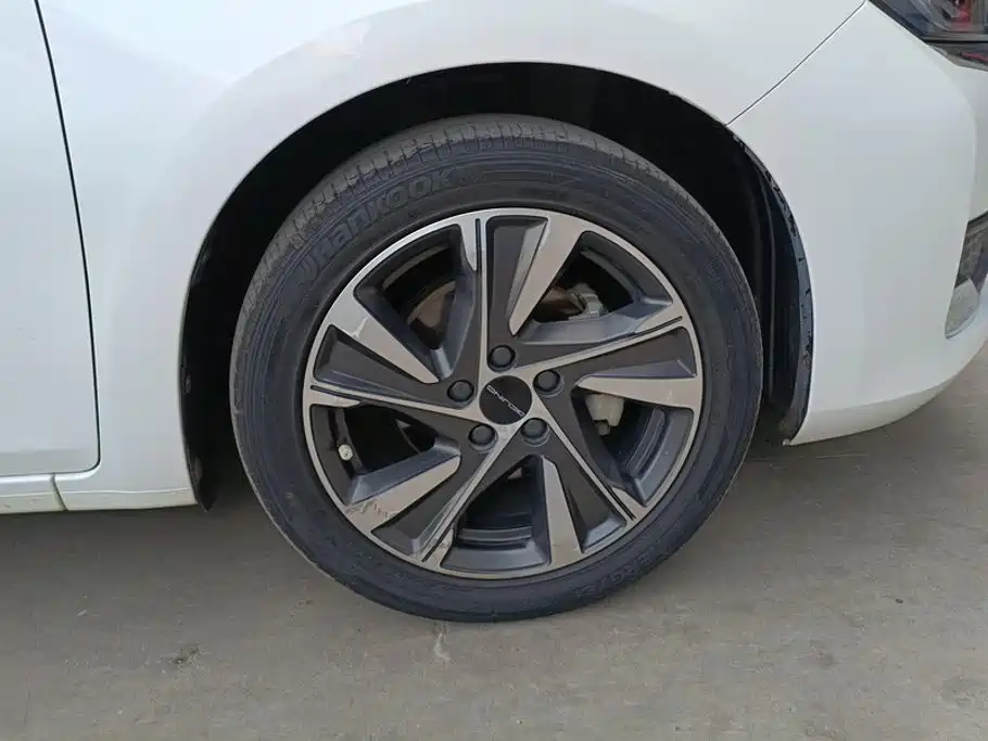 BAIC U7 — миниатюра 6
