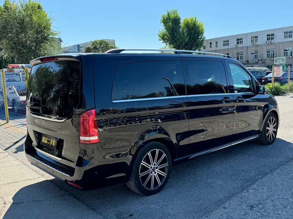 Mercedes-Benz V-Class — миниатюра 5