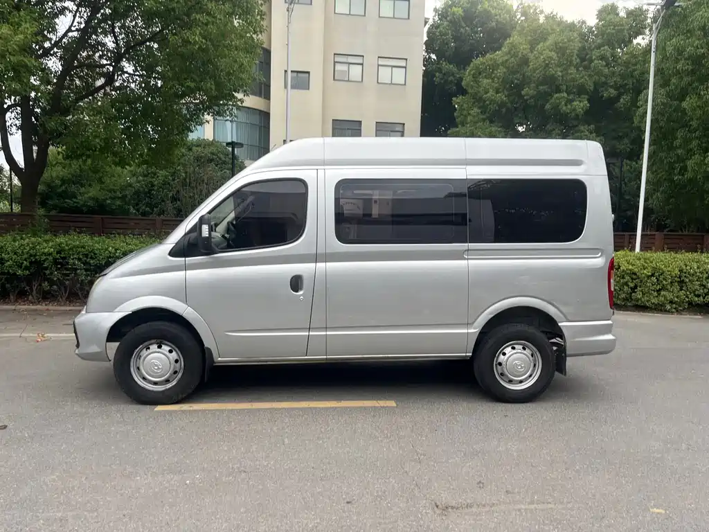 Maxus V80 2018 2.5T 6 MT Elite 5-6 мест