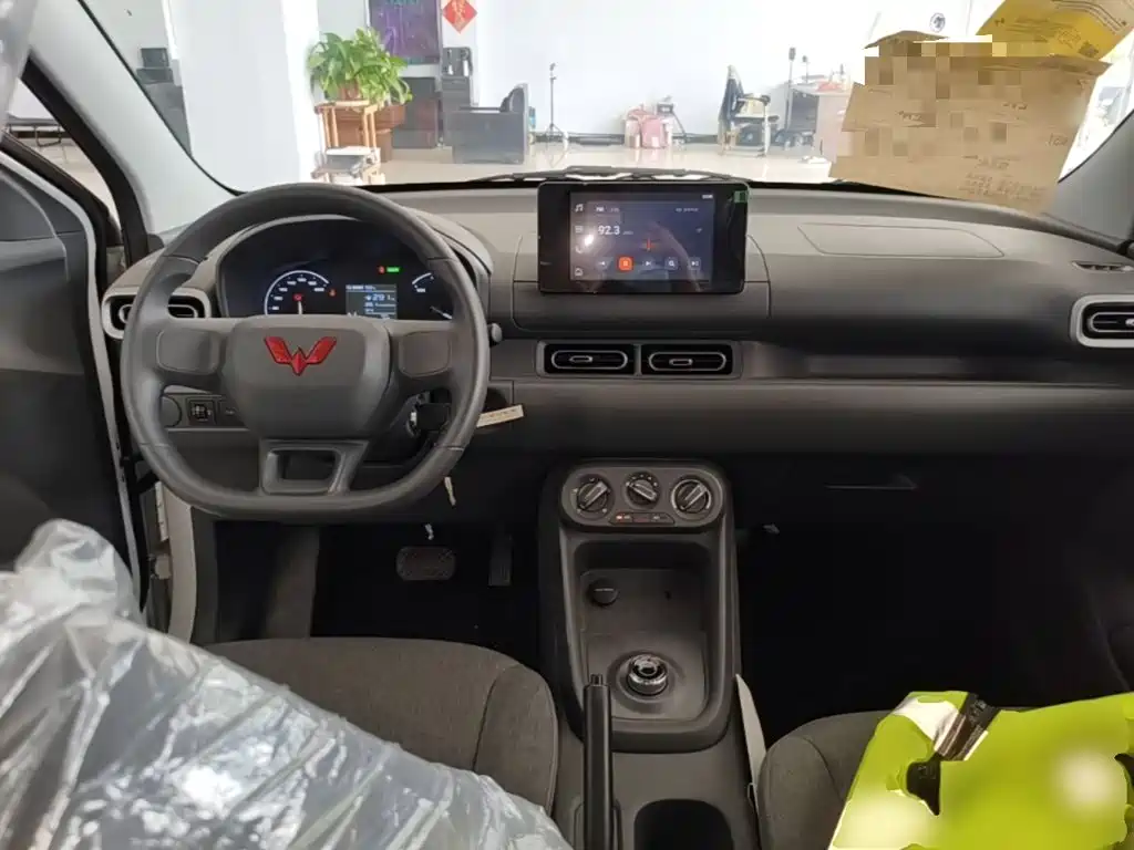 Wuling Hongguang EV — миниатюра 6