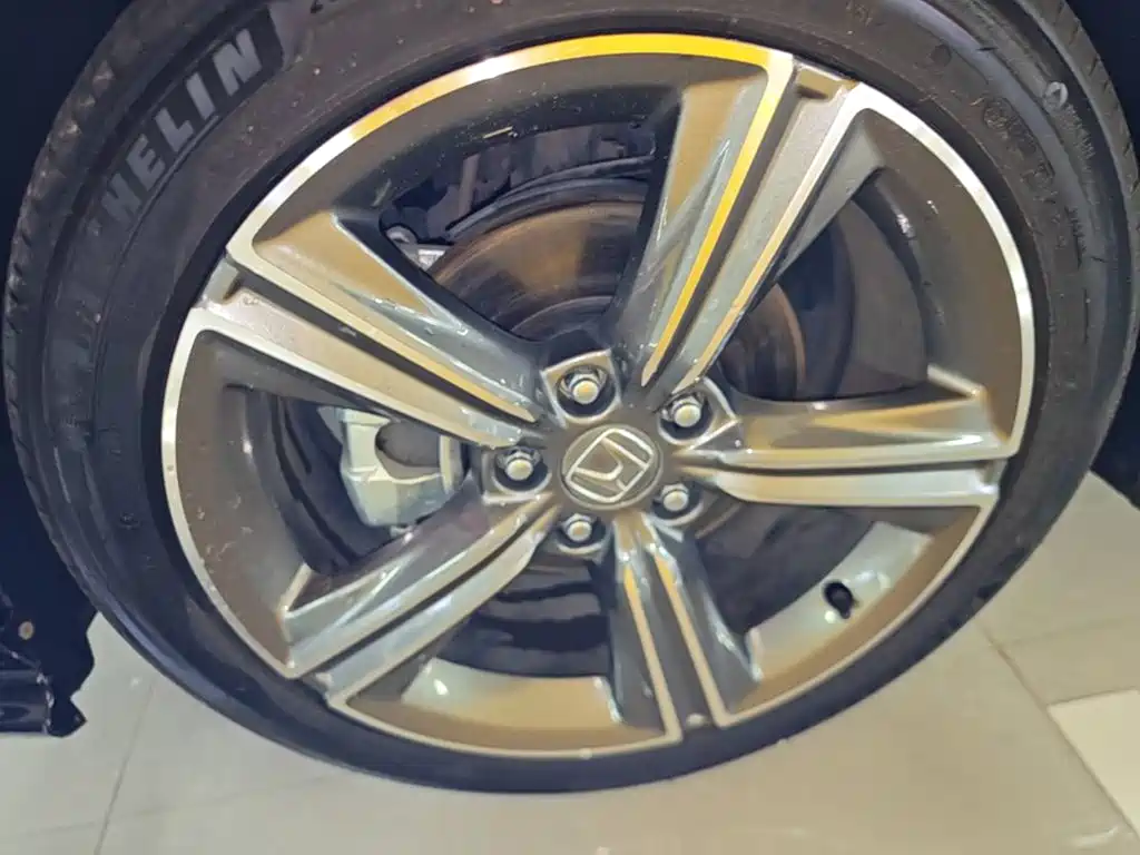 Honda Accord — миниатюра 23