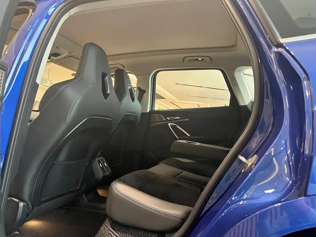 BMW iX1 — миниатюра 5
