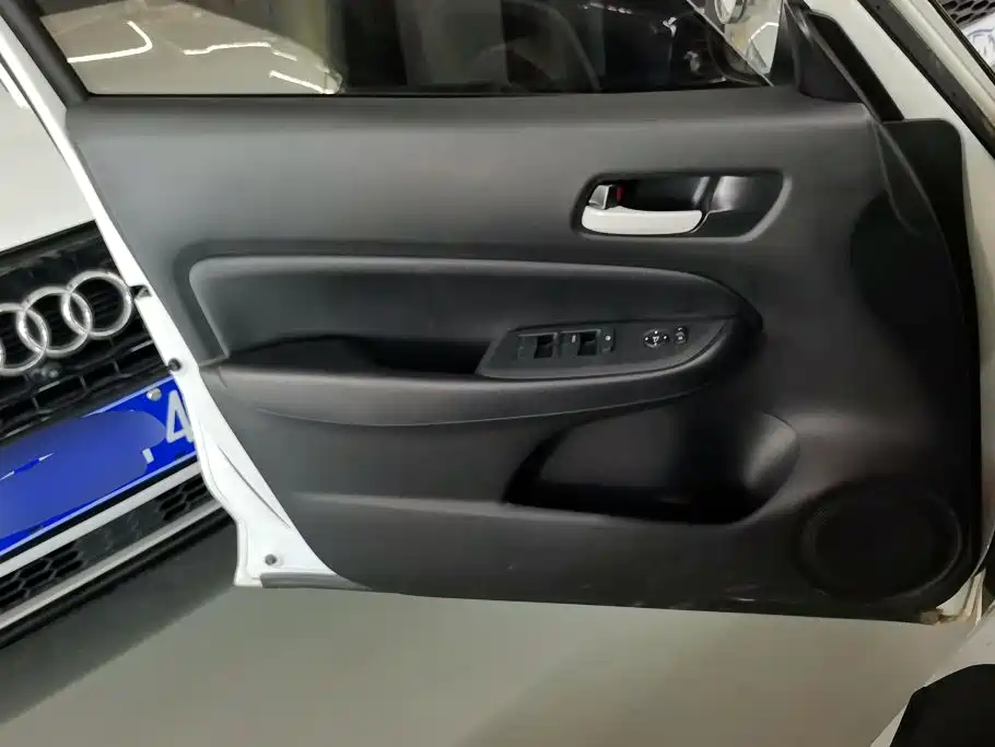 Honda Fit — миниатюра 7