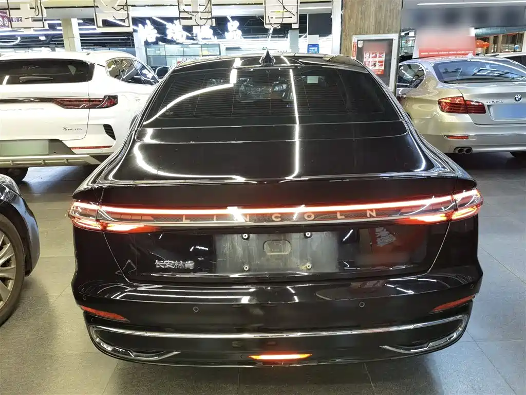 Lincoln Z 2022 i