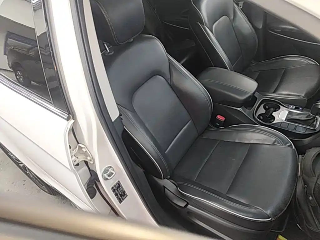 Hyundai Santa Fe — миниатюра 25
