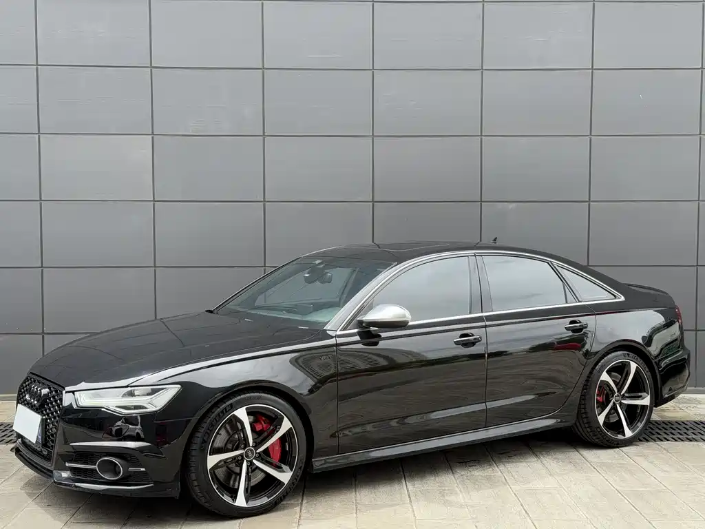 AUDI  S6