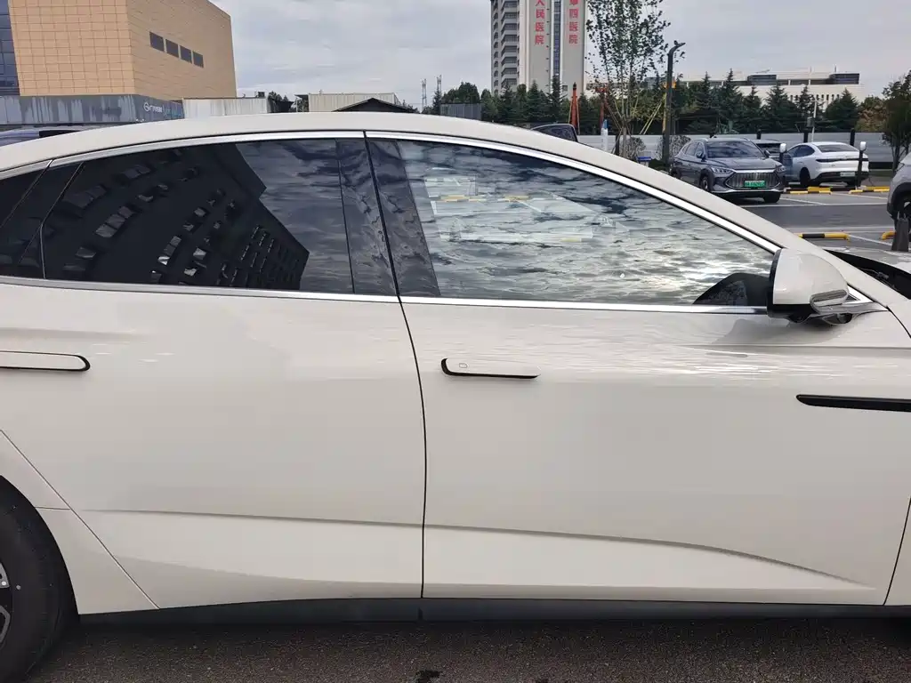 BYD Seal 07 DM-i — миниатюра 21